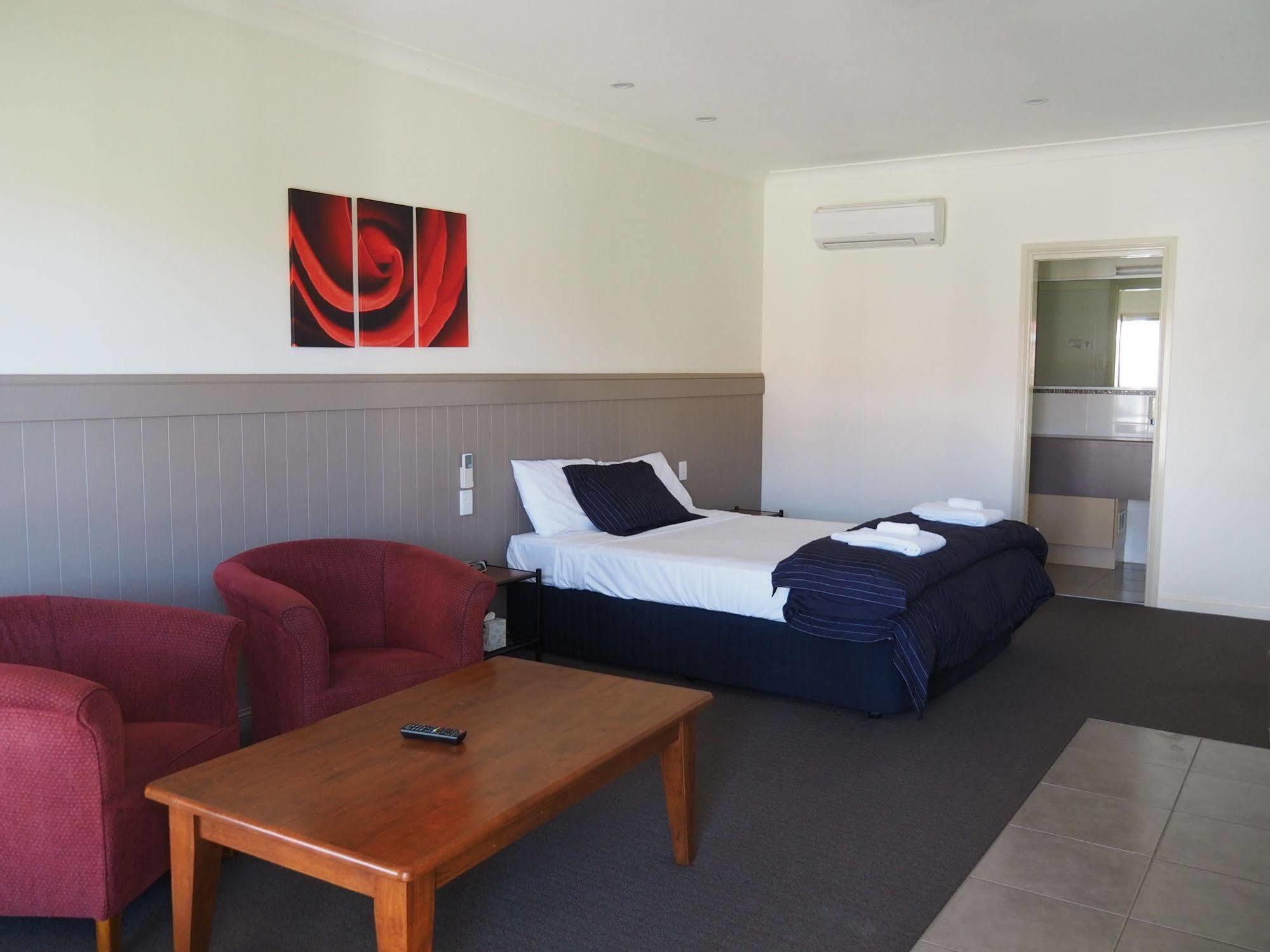 Pittsworth Motor Inn מראה חיצוני תמונה